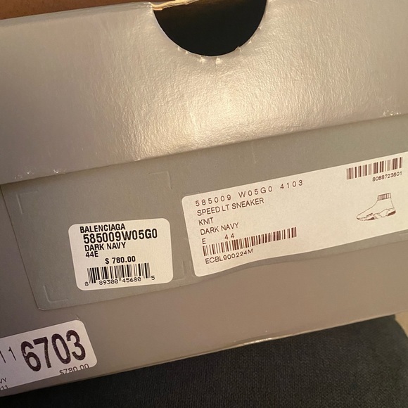 Men’s Balenciaga runners - Picture 5 of 6